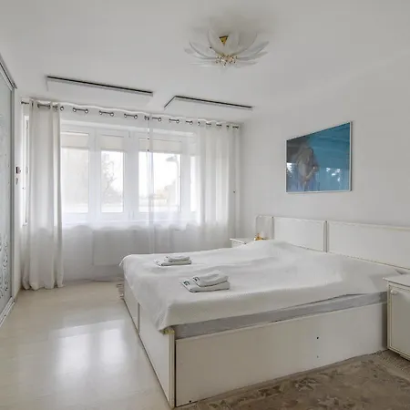 Lesna Przystan ريفال