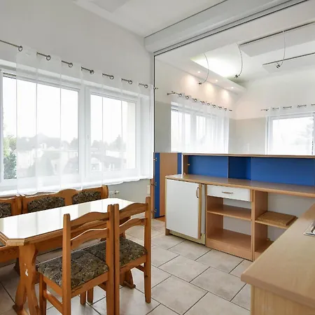 Lesna Przystan ريفال