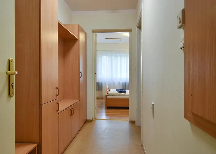 Lesna Przystan 홀리데이파크 *